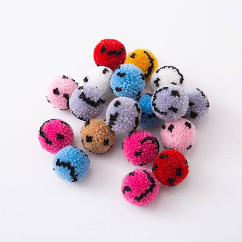 厂家直销 3cm笑脸毛线球 diy修圆开司米毛线 日韩新款表情配饰