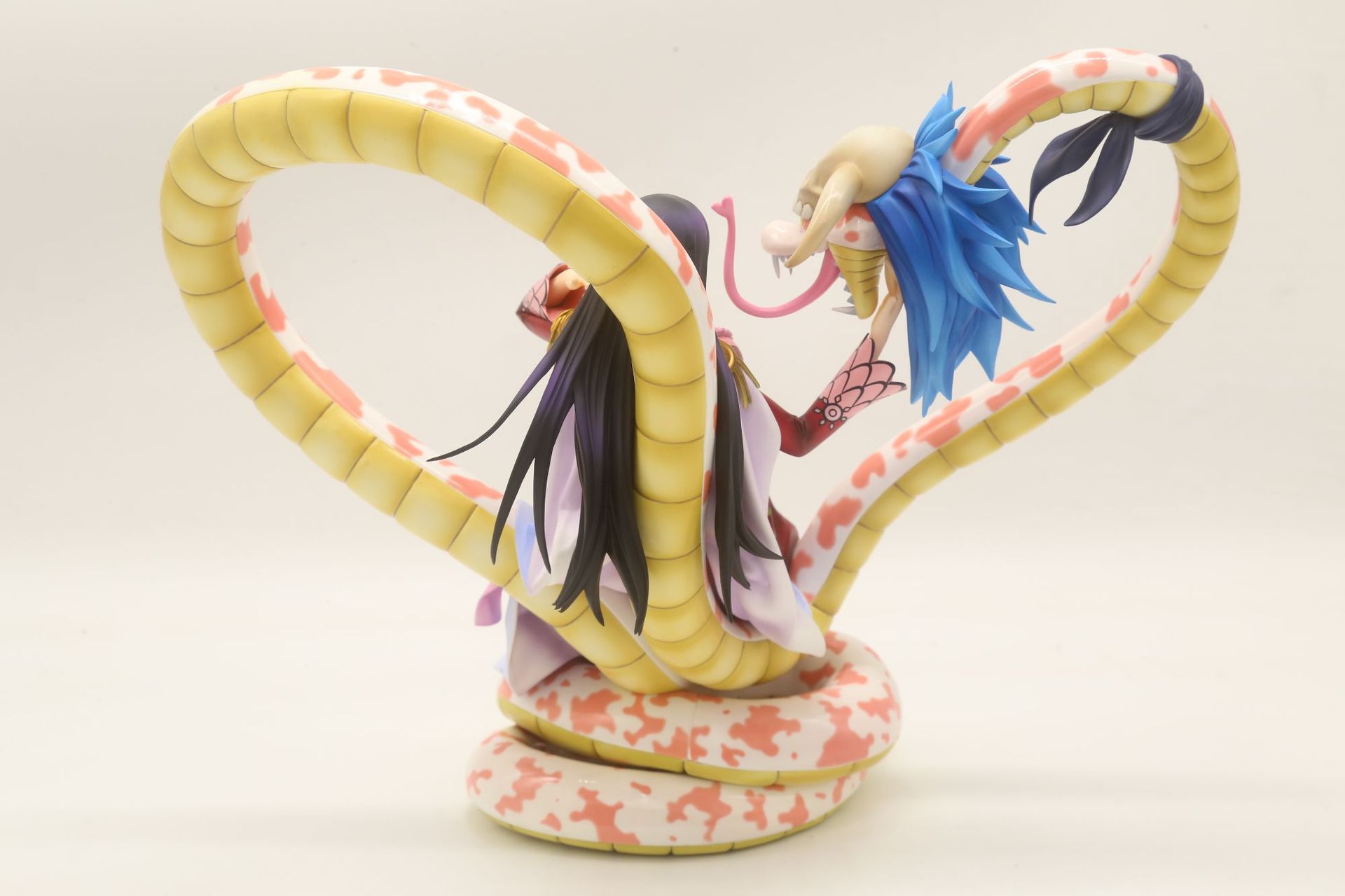 海贼王 pop 蛇姬女帝 波雅·汉库克 九蛇 性感坐姿 超大 手办模型