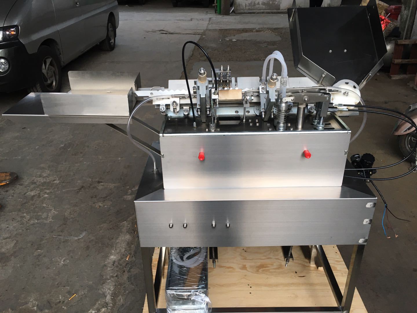 全自动安瓿瓶蠕动泵拉丝灌封机灌装机封口机