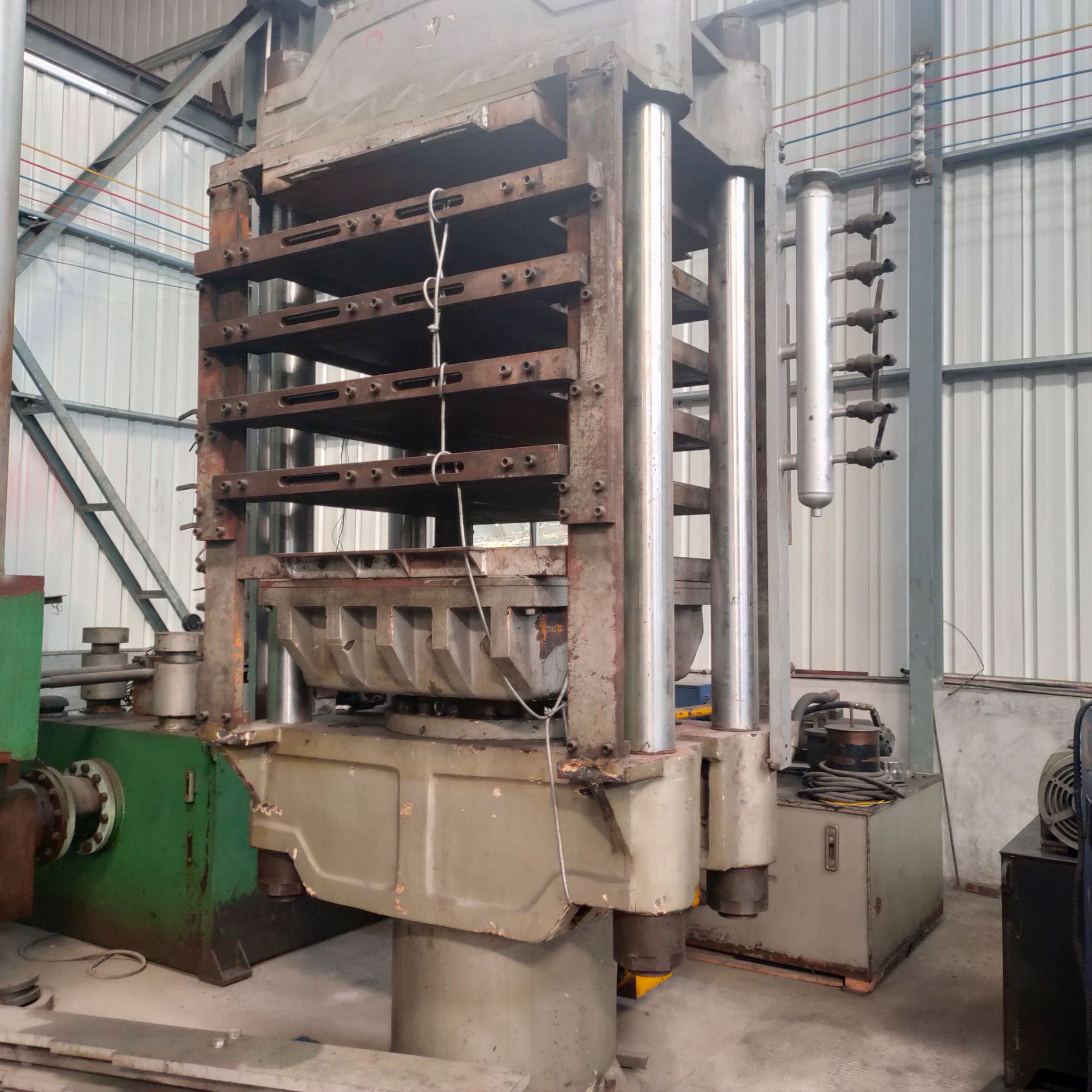 二手橡胶机械厂家直销 橡胶平板硫化机 液压式油压机 密炼机