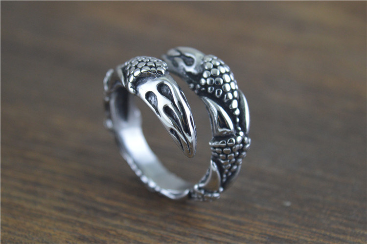 速卖通货源 饰品批发 尖爪恶魔纹理鹰爪子复古戒指钛钢戒指str468