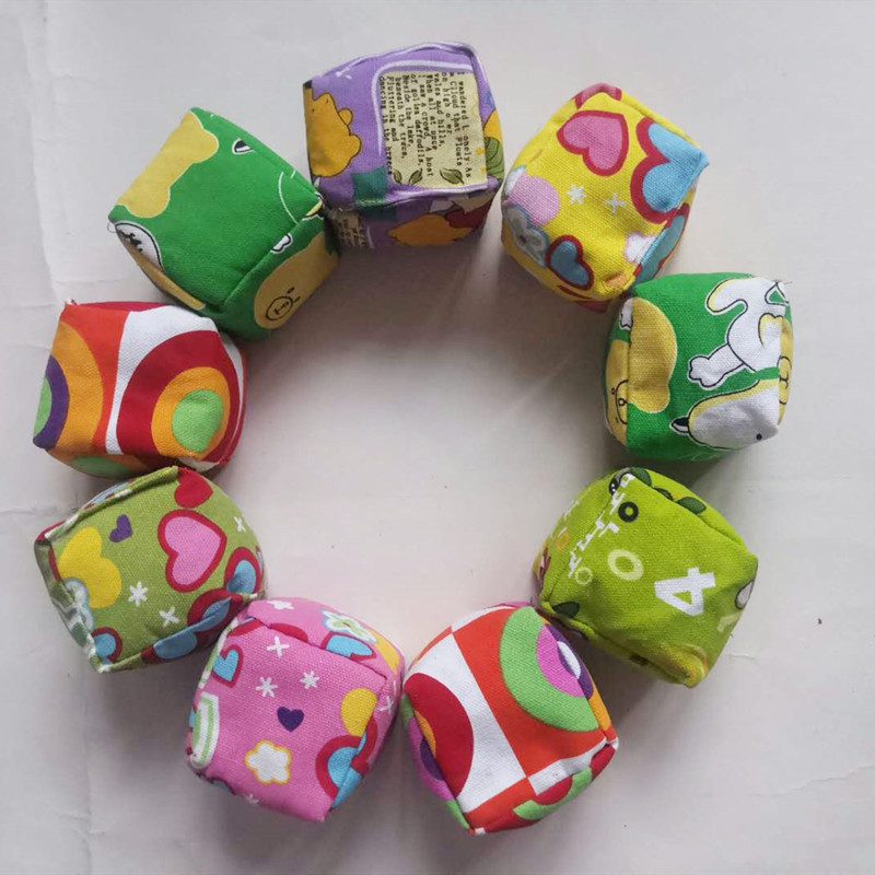 加厚帆布卡通沙包儿童玩具游戏投掷球幼儿园小沙包球方形logo