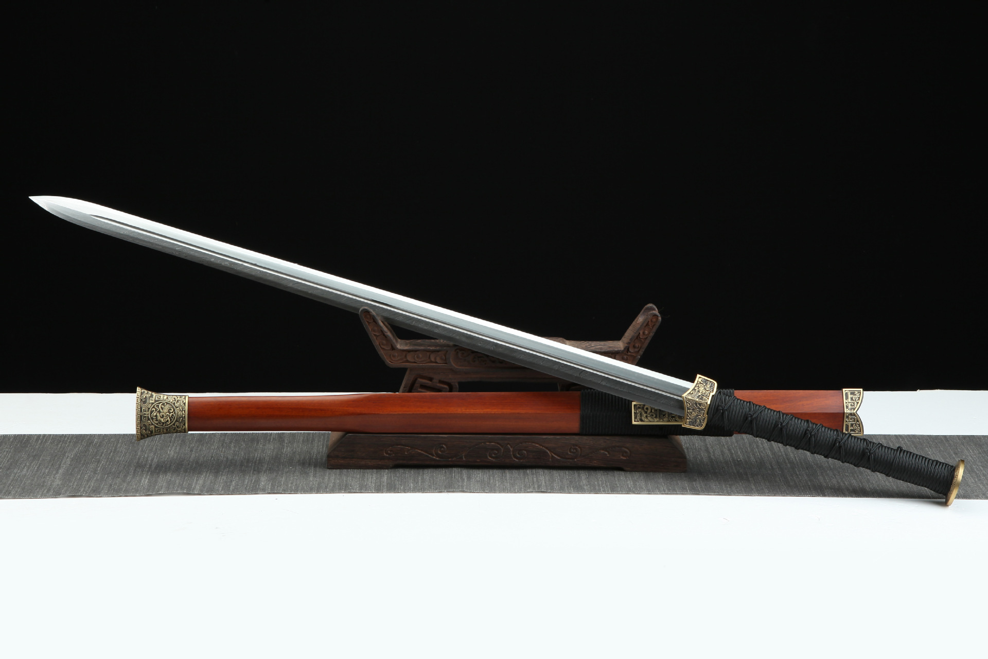 龙泉刀剑花纹钢一体工艺宝剑防身八面羽毛纹汉剑传统春秋剑未开刃