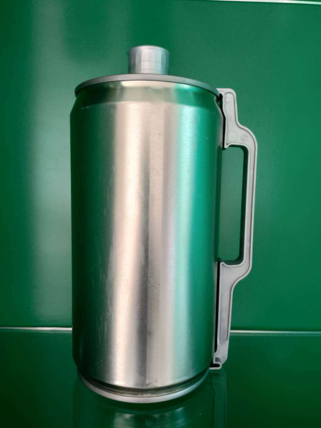 青岛啤酒啤酒罐