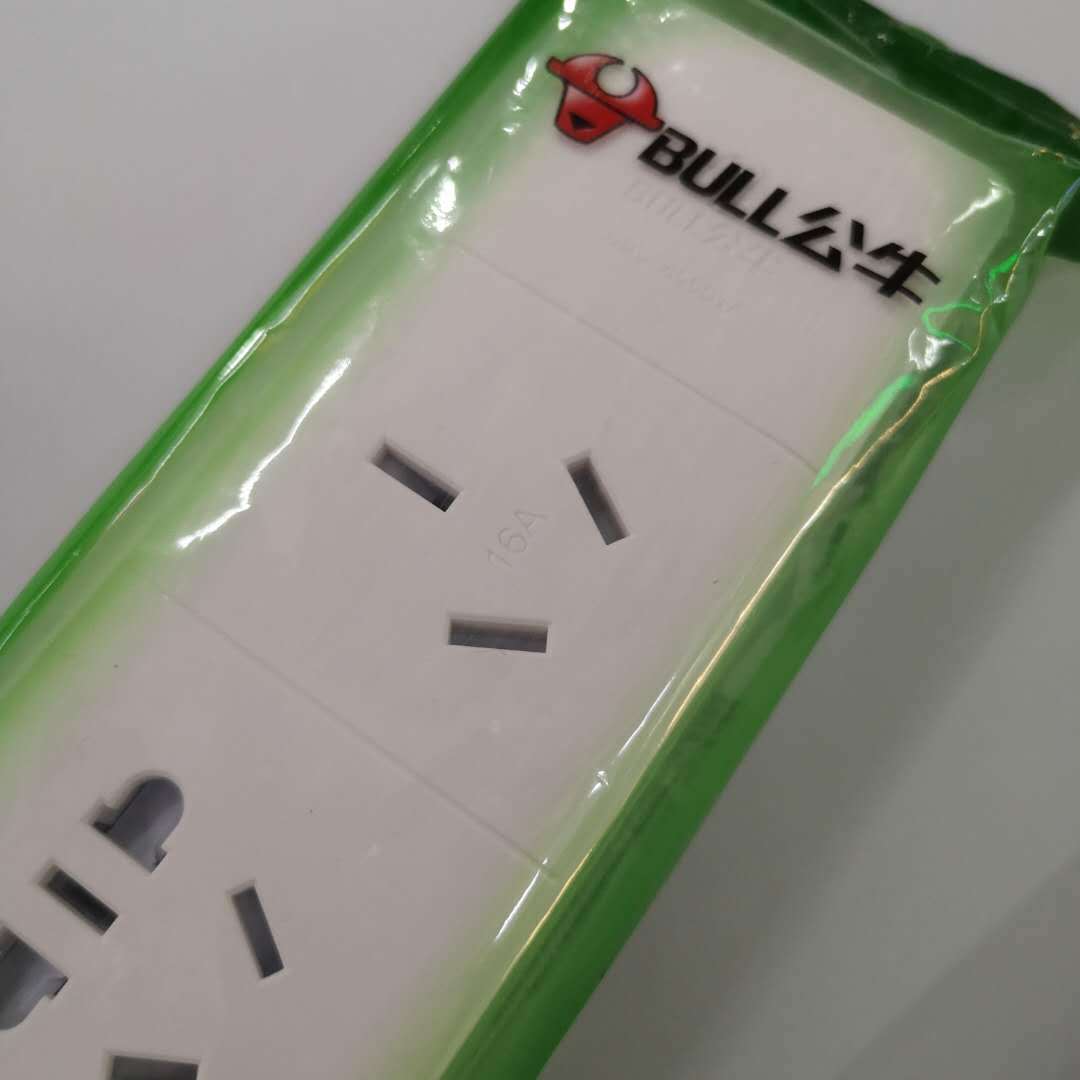 公牛大功率无线插排104d405d无线插排公牛16a插排带开关插排