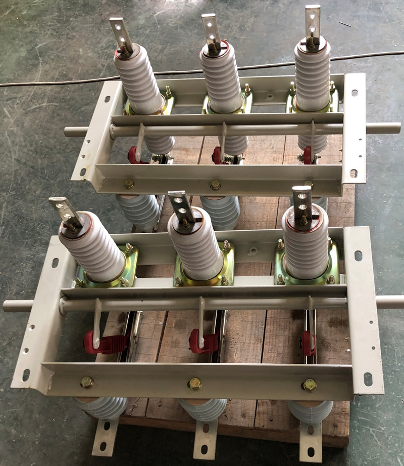 图①gn19-12c/630a图②gn19-12/630a图③侧装式gn19-12/630隔离开关图