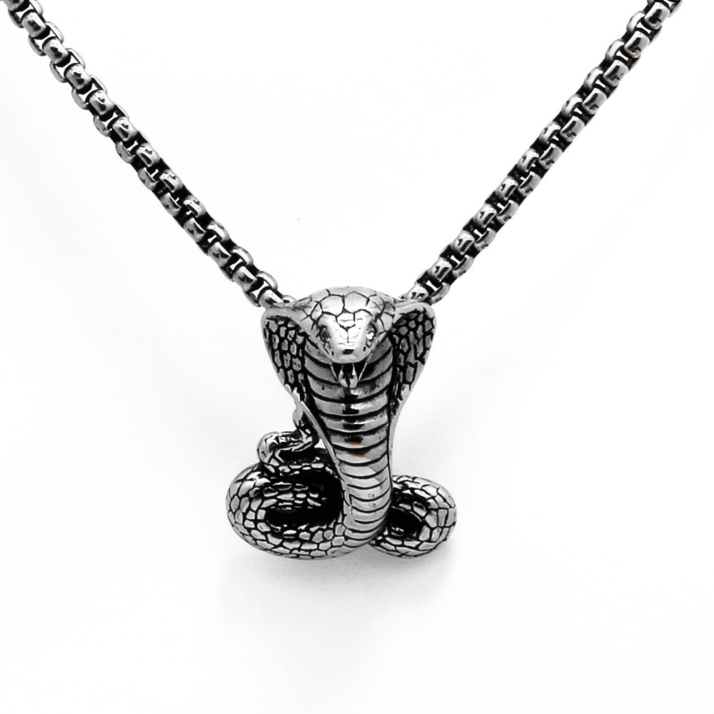 生肖蛇年蛇吊坠项坠 时尚个性男孩女孩超酷眼镜蛇项链挂件批发