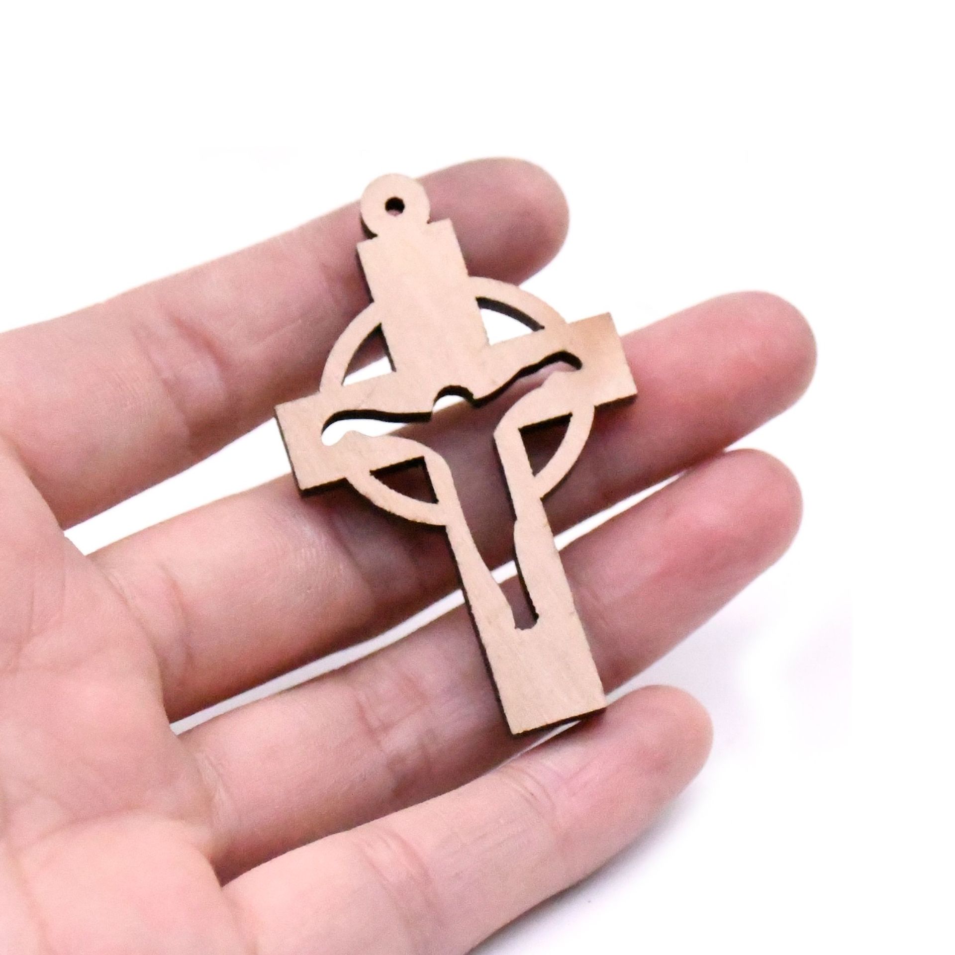 义乌百优饰品有限公司,专业生产天主教,基督教,东正教等宗教饰品