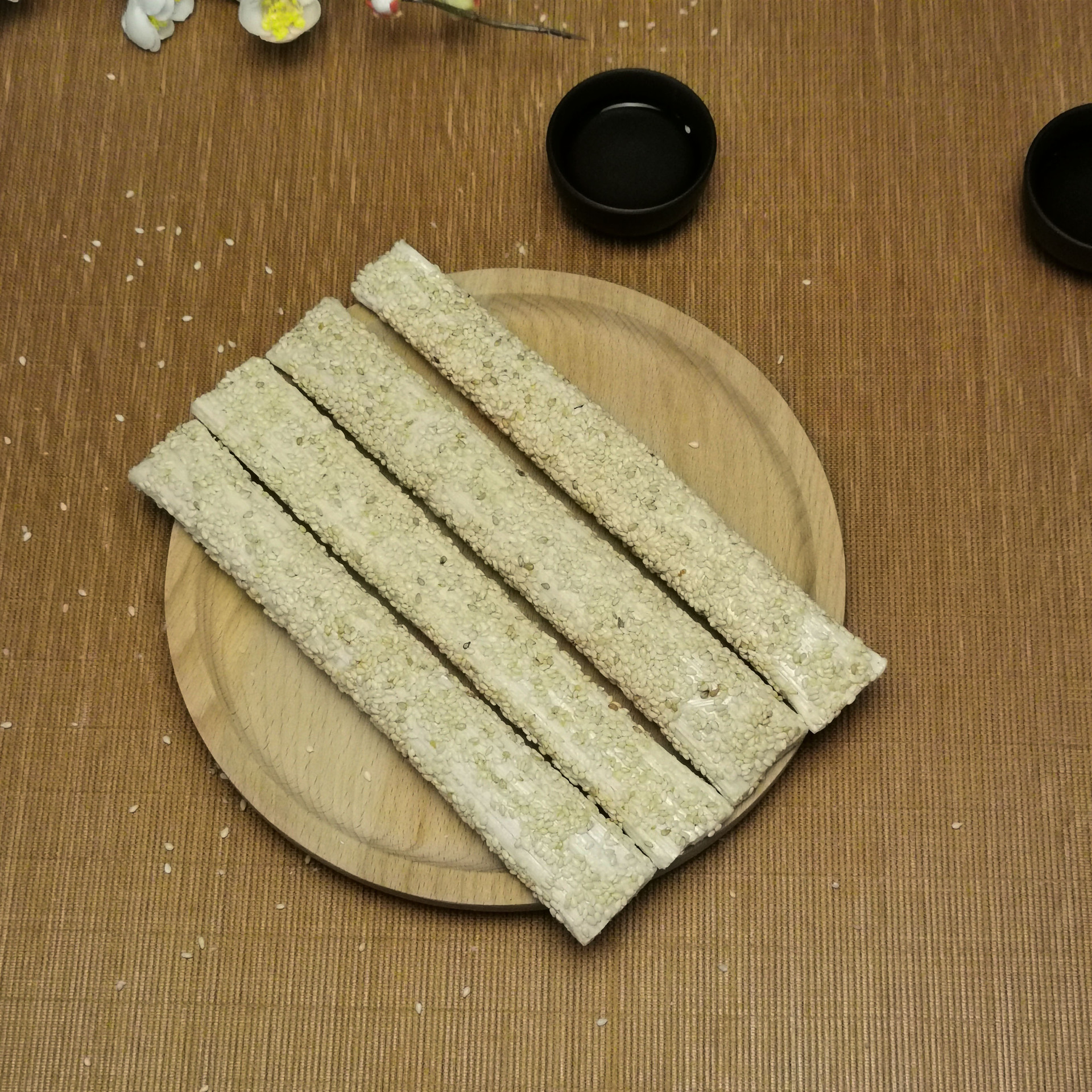 现货空心芝麻糖麦芽糖麻花型芝麻糖 香酥芝麻糖 零食糕点可批发