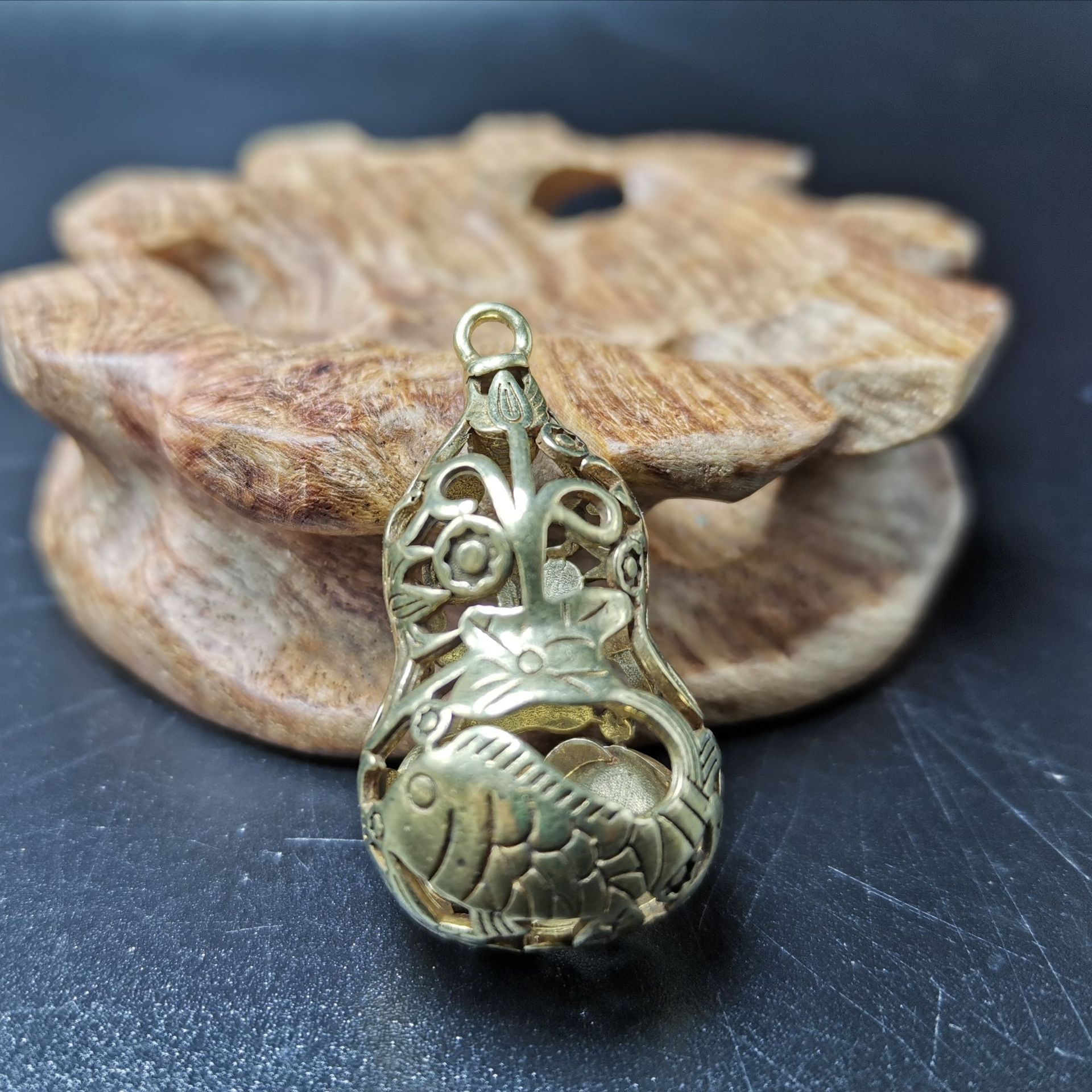 42成交6902件义乌市溪头电子商务商行8年相似同款5参谋黄铜小挂件汽车