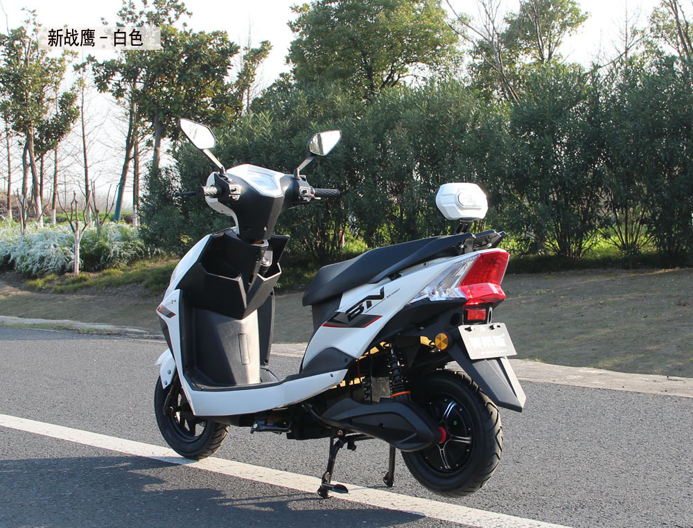 出口新战鹰电动摩托车60v72v成人电动车生产厂家