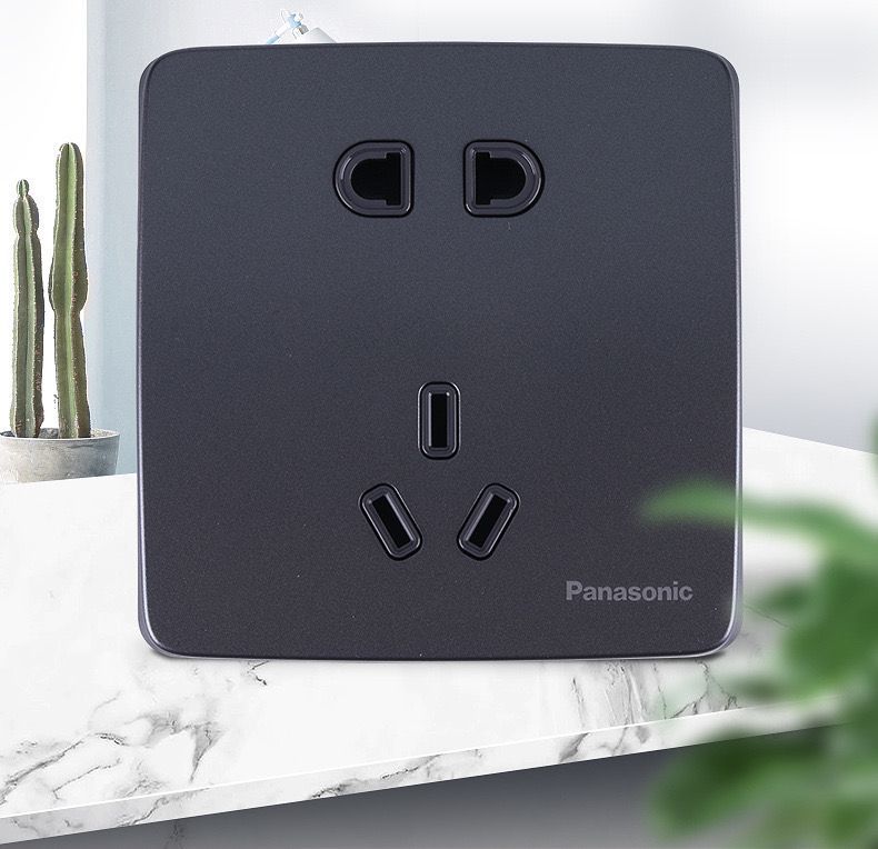 panasonic松下开关插座大面板曲悦灰86型暗装五孔插座墙壁面板