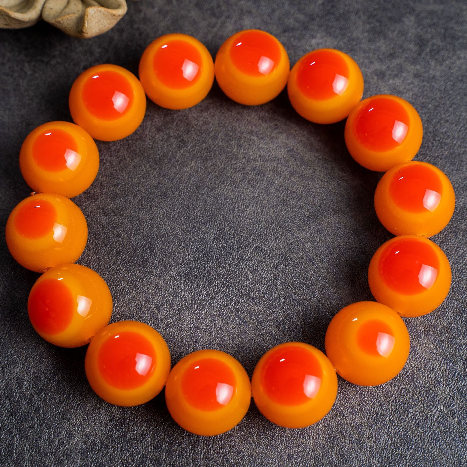 新款仿鹤顶红手串男女款手链一点红鸟珠手串文玩鸟珠手串现货批发