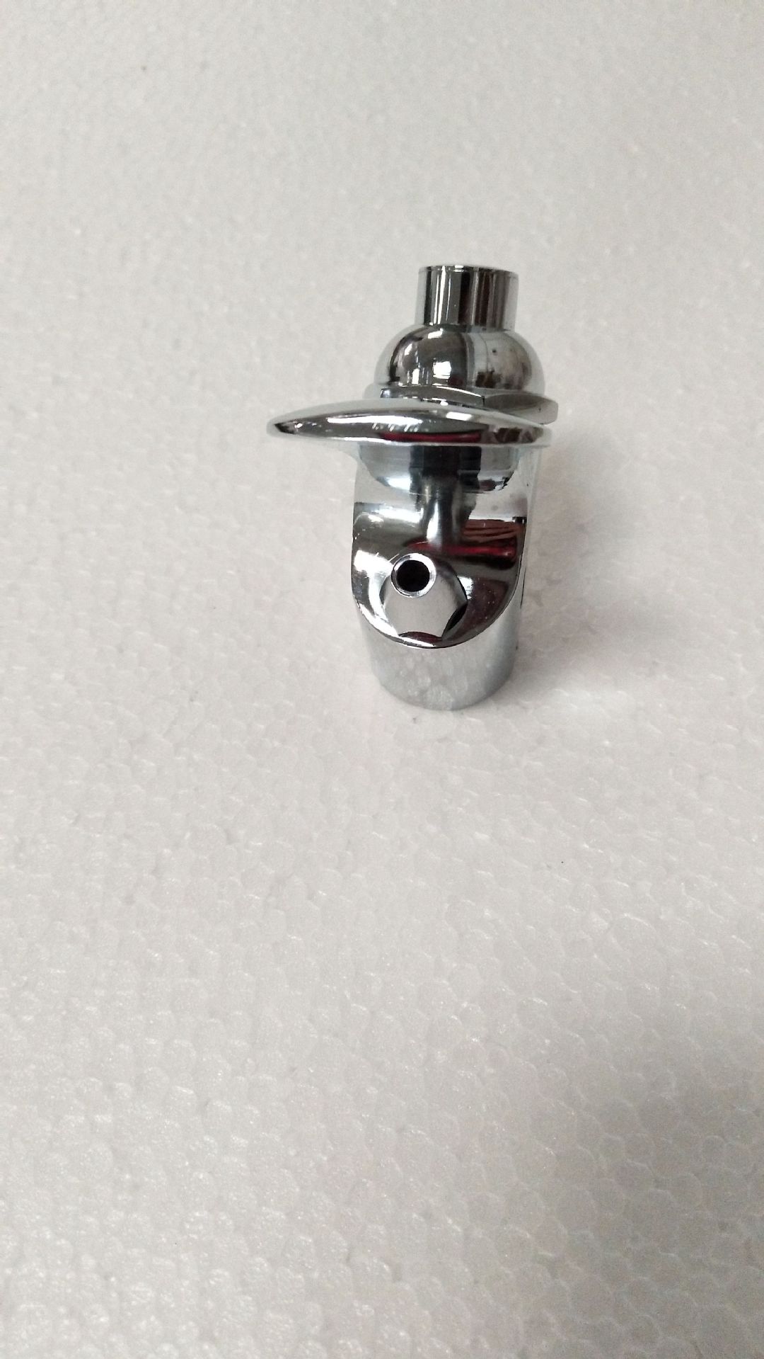 2分内牙镀铬水龙头 按压式出水 户外洗手/喝水龙头