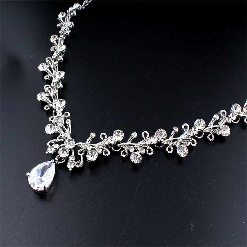 New Bridal Jewelry Suit Zircon Necklace Two-Piece Earrings Set Wedding Dress Accessories Factory in Stock