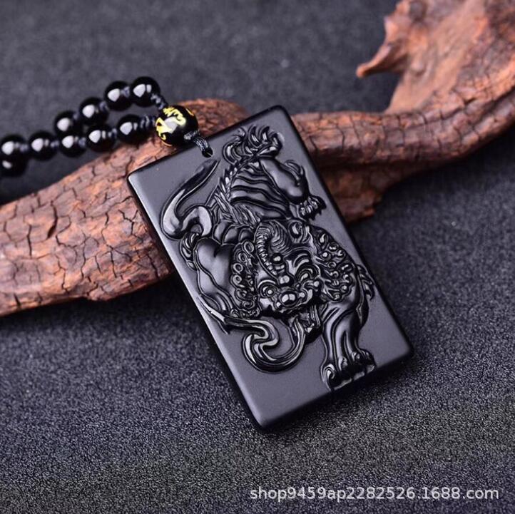 天然磨砂黑曜石方牌貔貅吊坠男女款霸气貔貅黑水晶项链本命年挂件