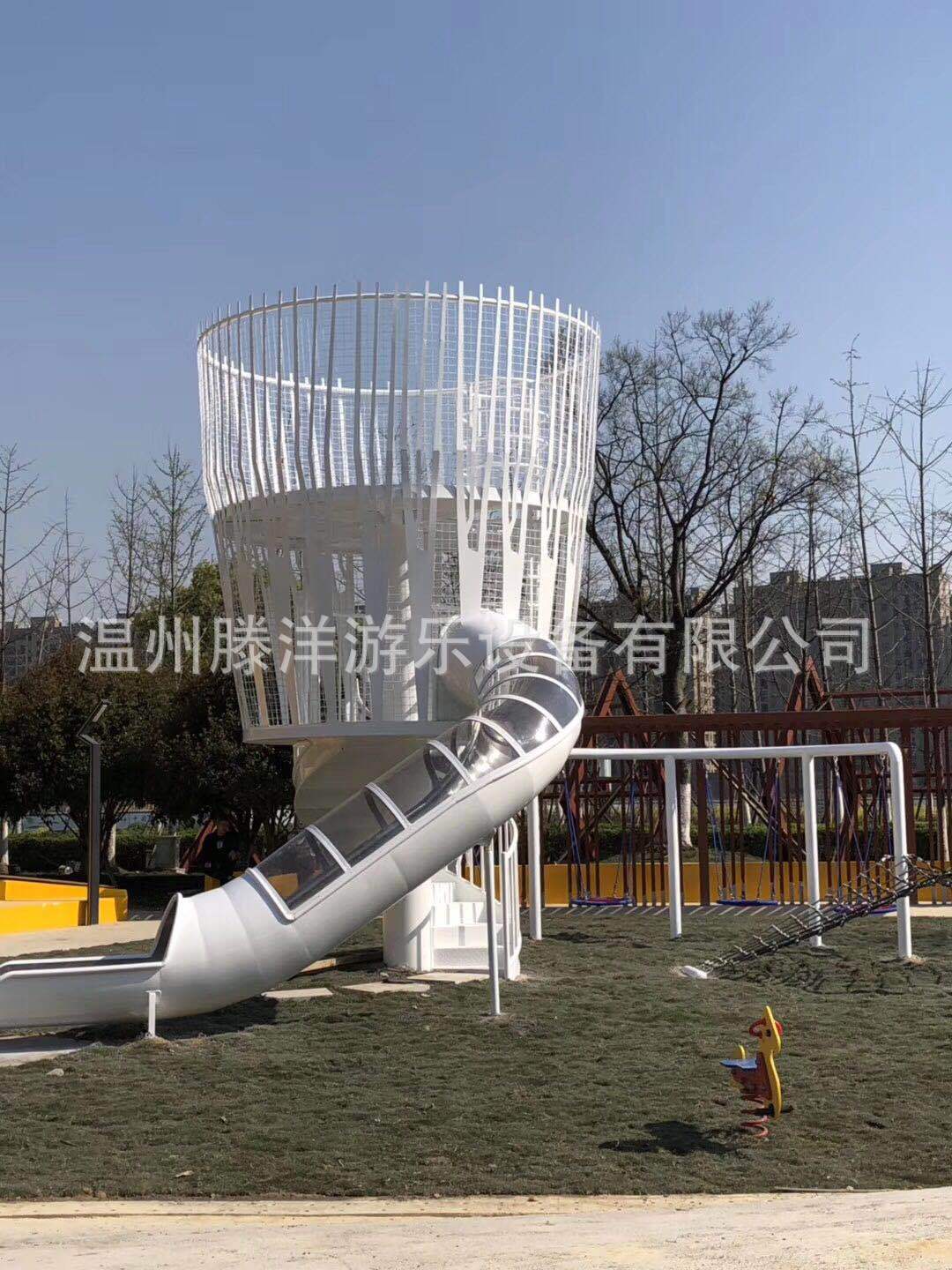 新的攀爬杆户外拓展房地产早教中心乐园厂家直销爬网水上乐园钻洞