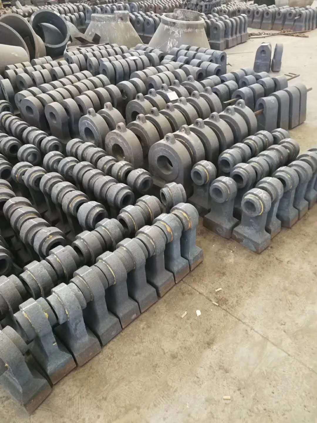 高铬合金锤头价格供应商河南破碎机锤头厂家