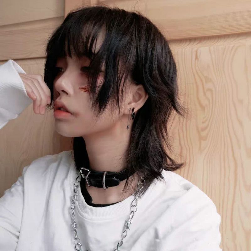 厂家批发狼尾鲻鱼头假发男隐形增发蓬松时尚帅气短直发化纤头套女