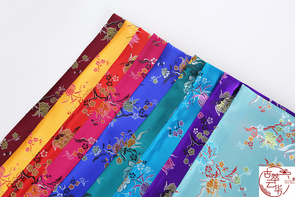 高档织锦缎面料丝绸女装唐装旗袍汉服面料娃衣儿童拜年绸缎布