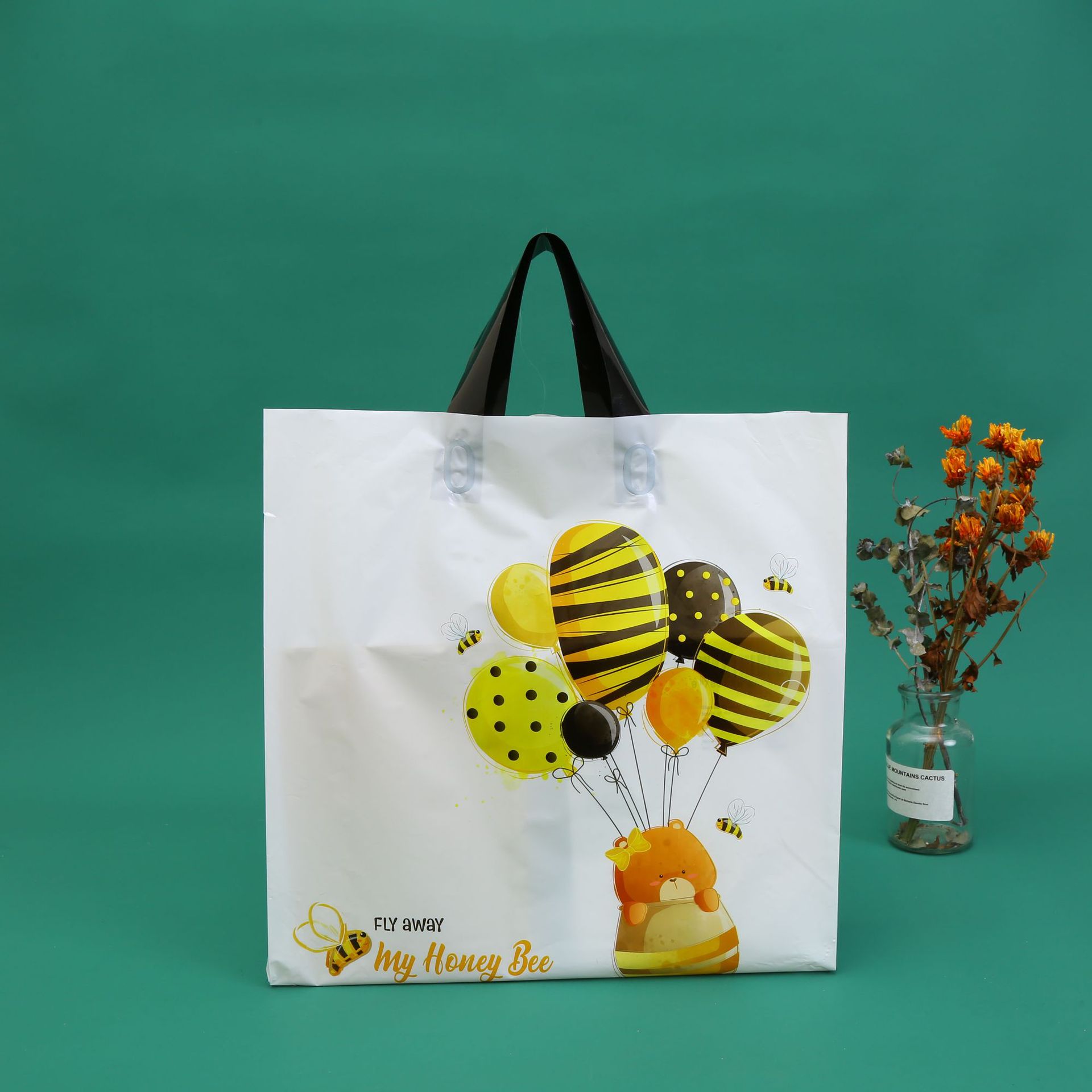 厂家直销加厚侧宽大容量服装袋礼品袋文具用品卡通童装袋定制店名