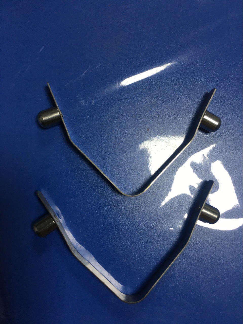 厂家直销5.5vu型弹簧片弹片卡扣弹扣玩具运动器材雨伞等管内定位