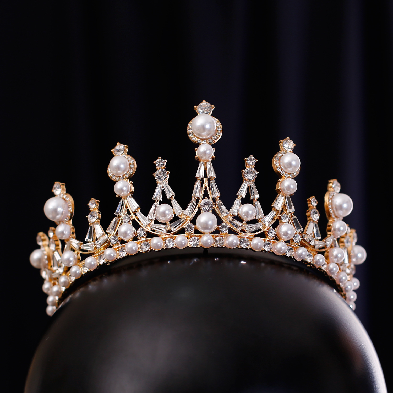日韩新娘结婚皇冠头饰2020新品珍珠王冠发饰大气成人合金婚纱配饰