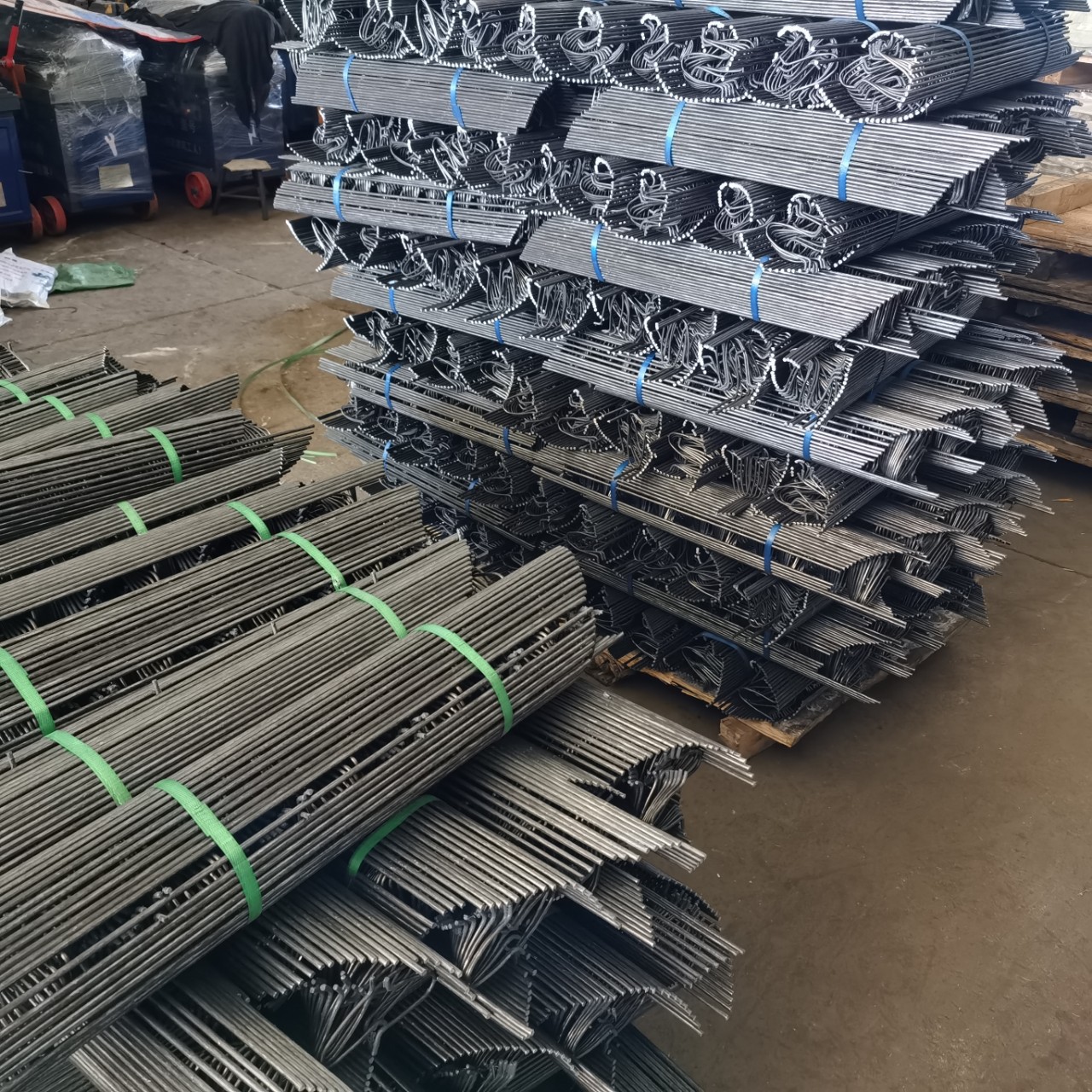 2020年厂家直营铁马凳马凳钢筋楼梯护角厂家促销产品