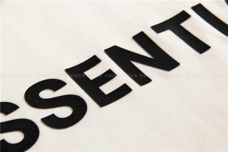 2020ss新款复线fog胸前字母标语厚板压花高街短袖t恤潮男ins嘻哈