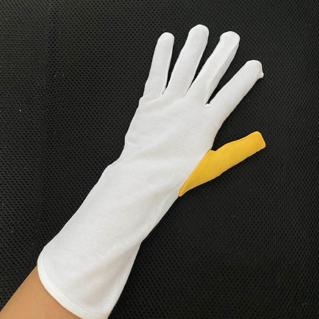 临沂特普防护用品有限公司,是一家集纺纱,织布,漂染,手套加工于一体的