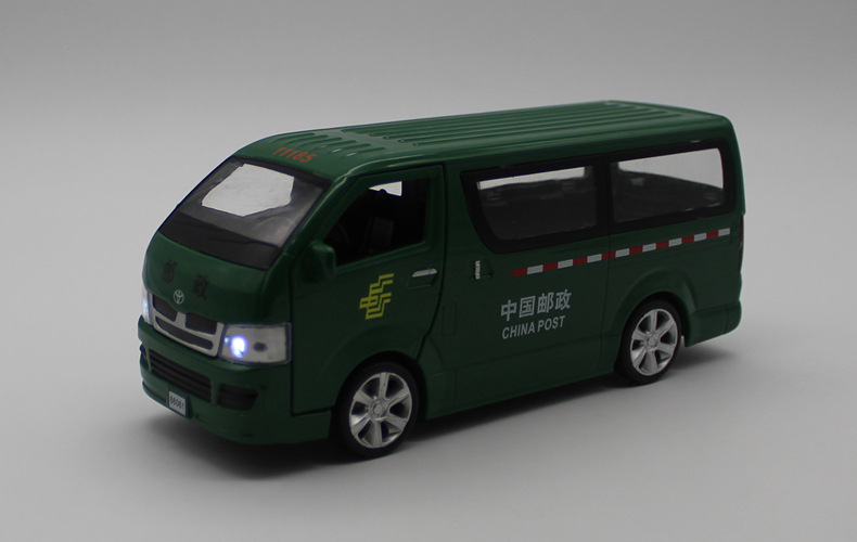 新品1:32合金丰田海狮警车救护车仿真开门玩具汽车面包车现货批发