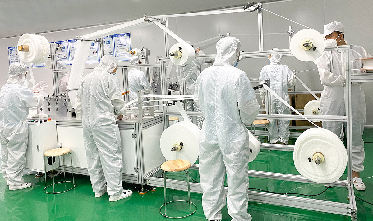 kn95白板 口罩带阀加工 焊耳带打孔封边 工厂加工定制