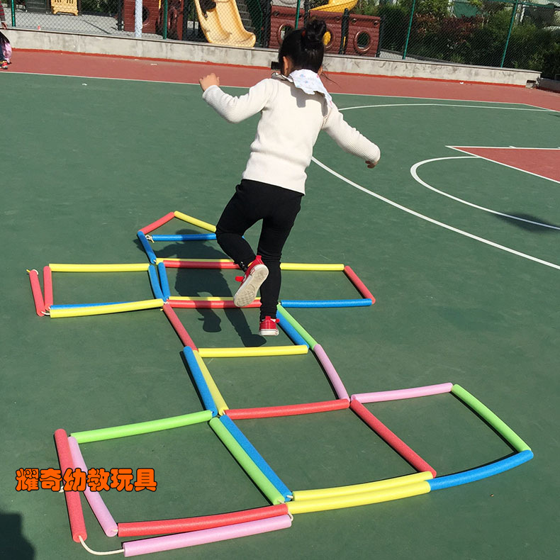 儿童跳格子幼儿园早教玩具.感统训练器材.跳格房子