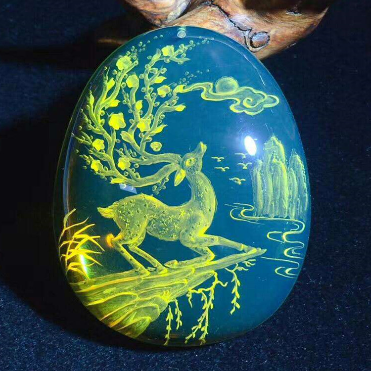 蜜蜡琥珀厂家 新款挂件20.1g墨西哥天然蓝珀阴雕吊坠一鹿有你