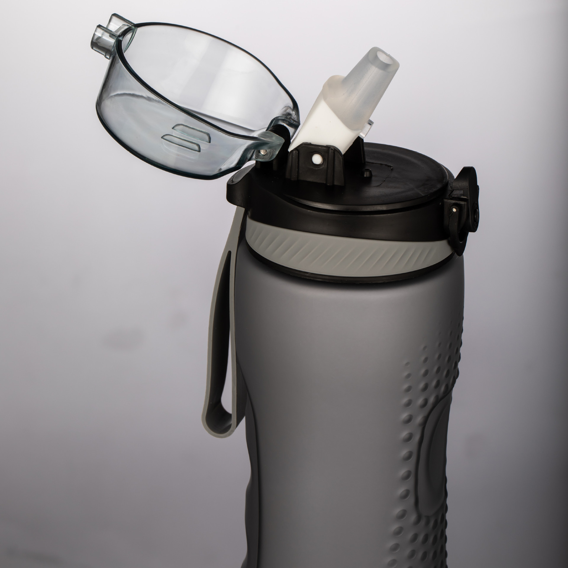 700ml弹跳盖磨砂运动水壶 户外锁扣翻盖喷漆运动水杯