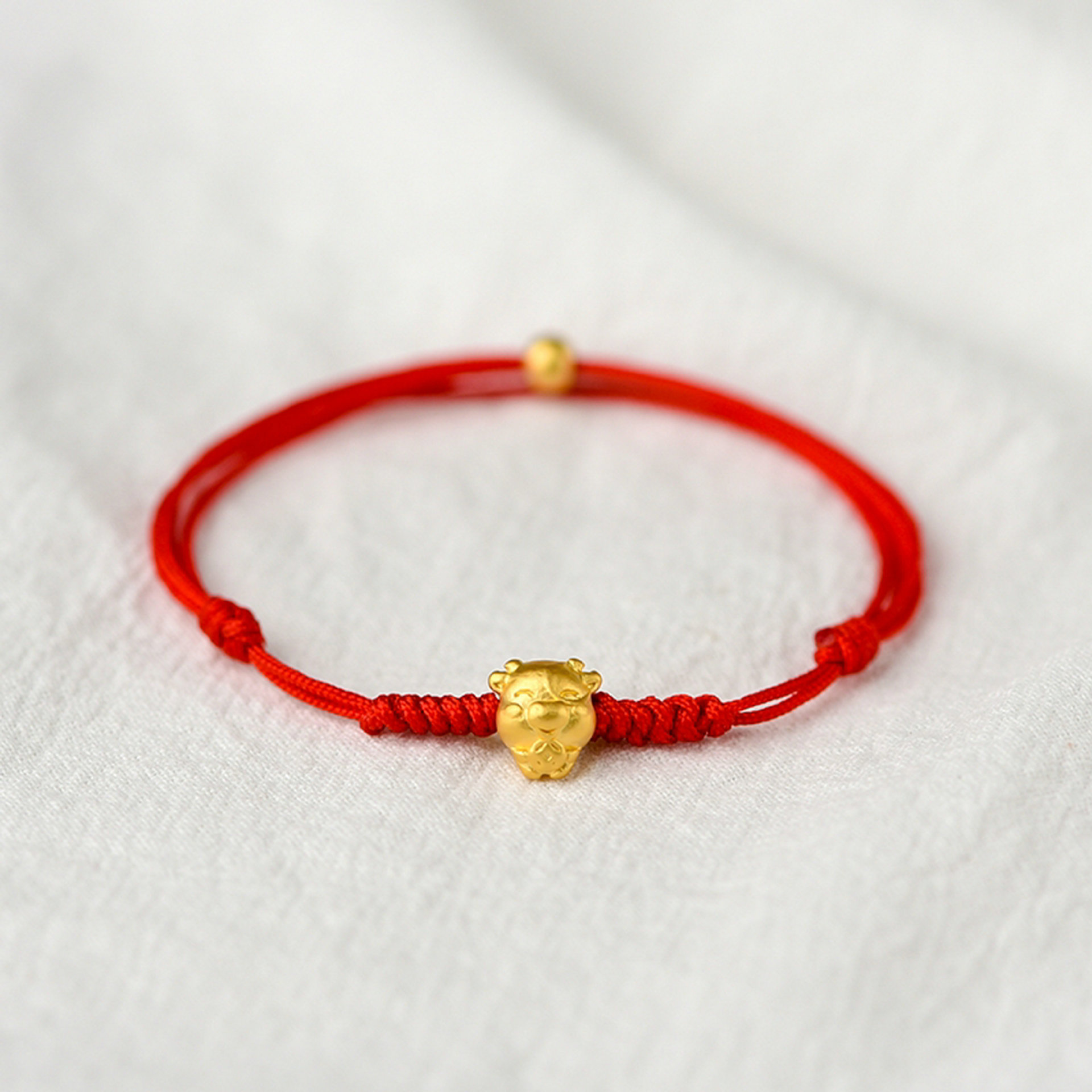 属牛本命年红绳手链女牛年情侣幸运绳24k黄金转运珠辟邪红色手绳