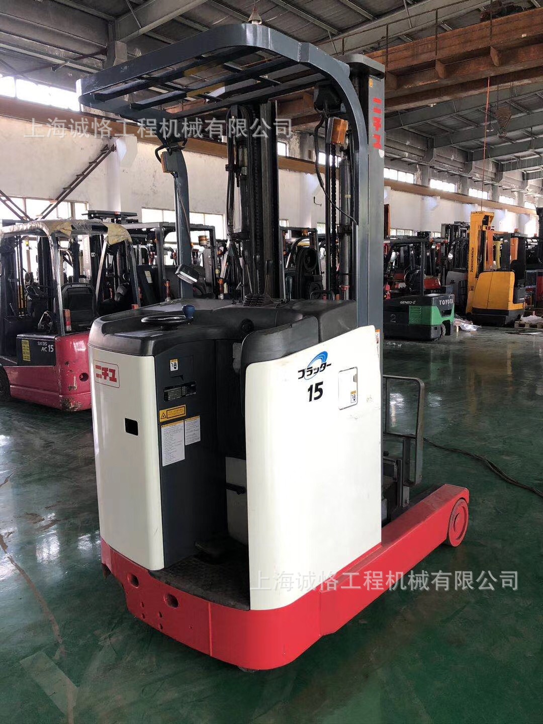 二手前移式叉车-丰田二手电动叉车三节门架5米6米可进电梯冷库