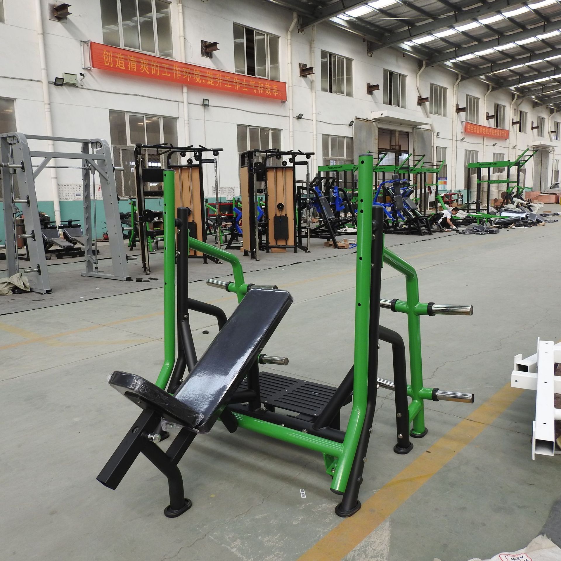 新款圆管平卧推胸训练器 水平推举椅卧推架自由力量推胸健身器材