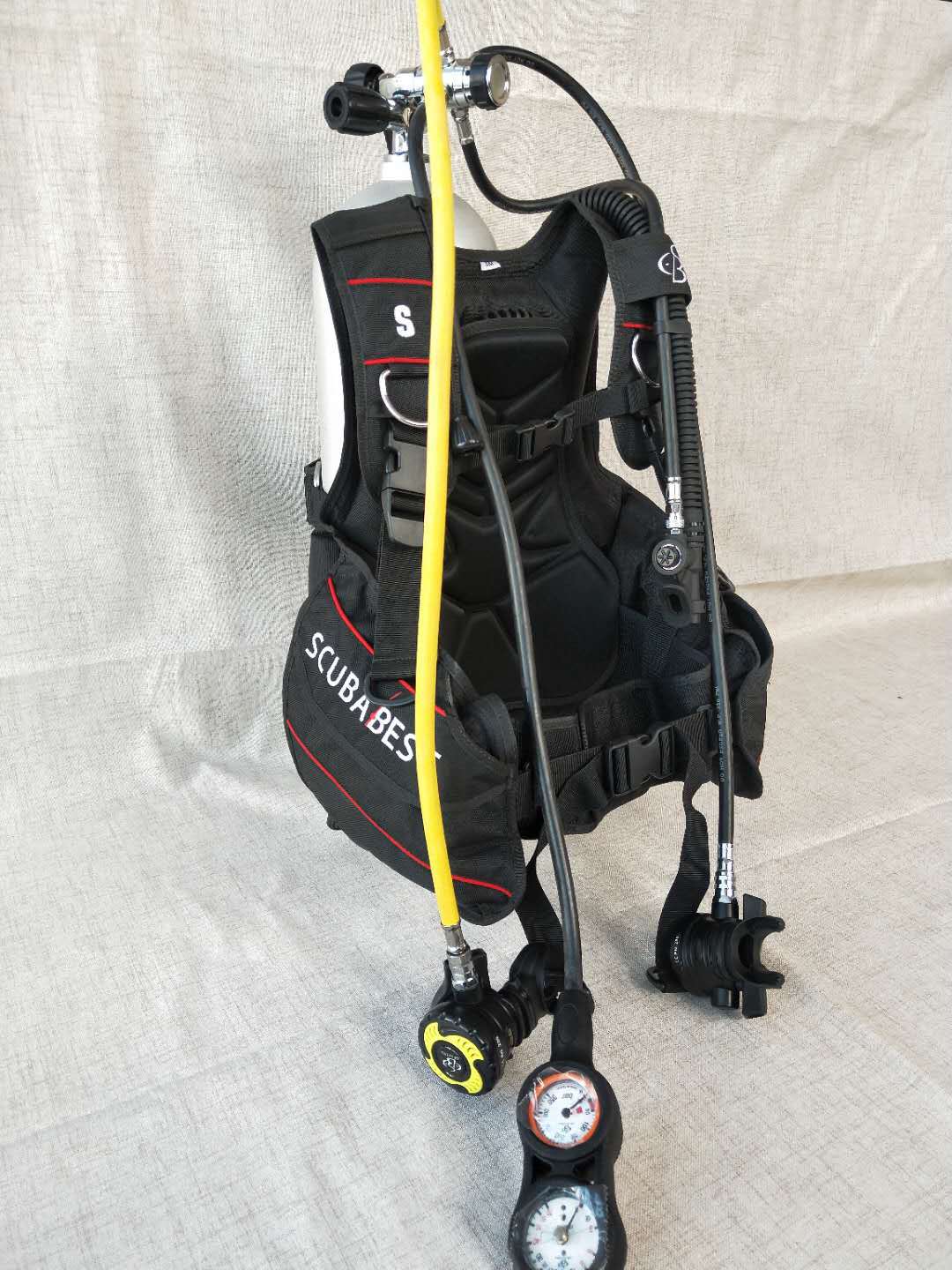 水肺深潜水装备套装bcd浮力一二级呼吸调节器铝合金高压氧气瓶