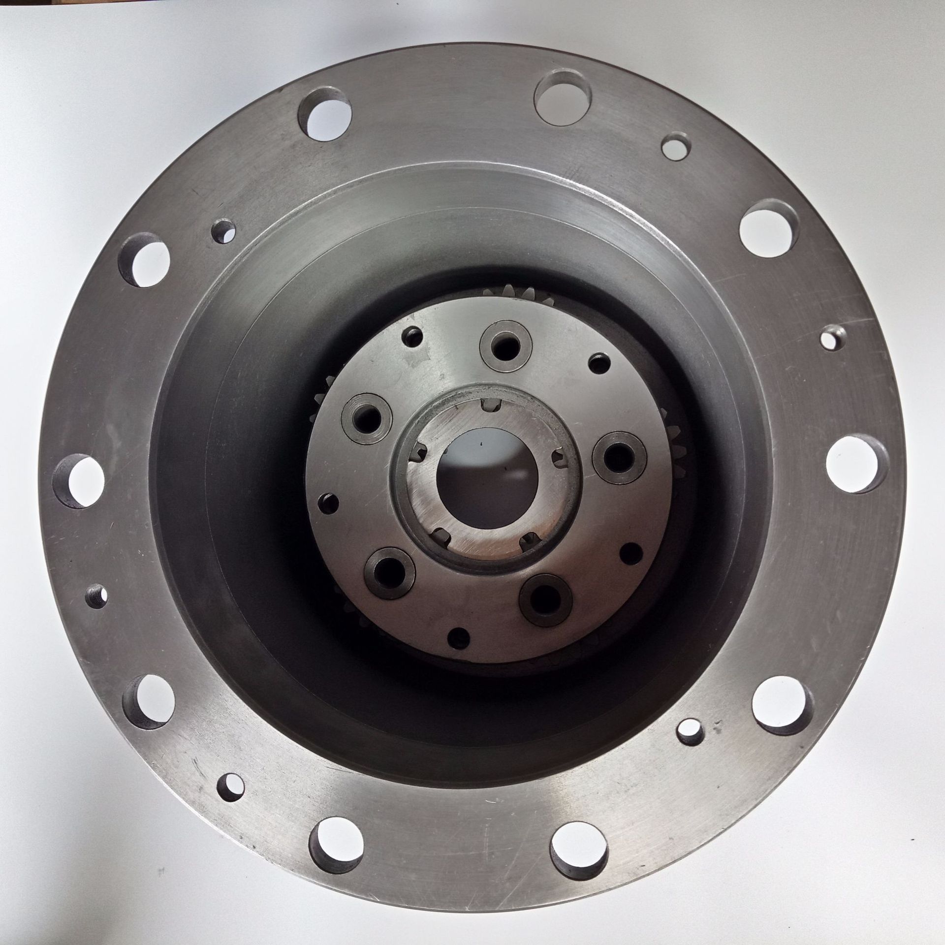 ac16桥轮边减速器总成 边减总成 汽车减速器总成