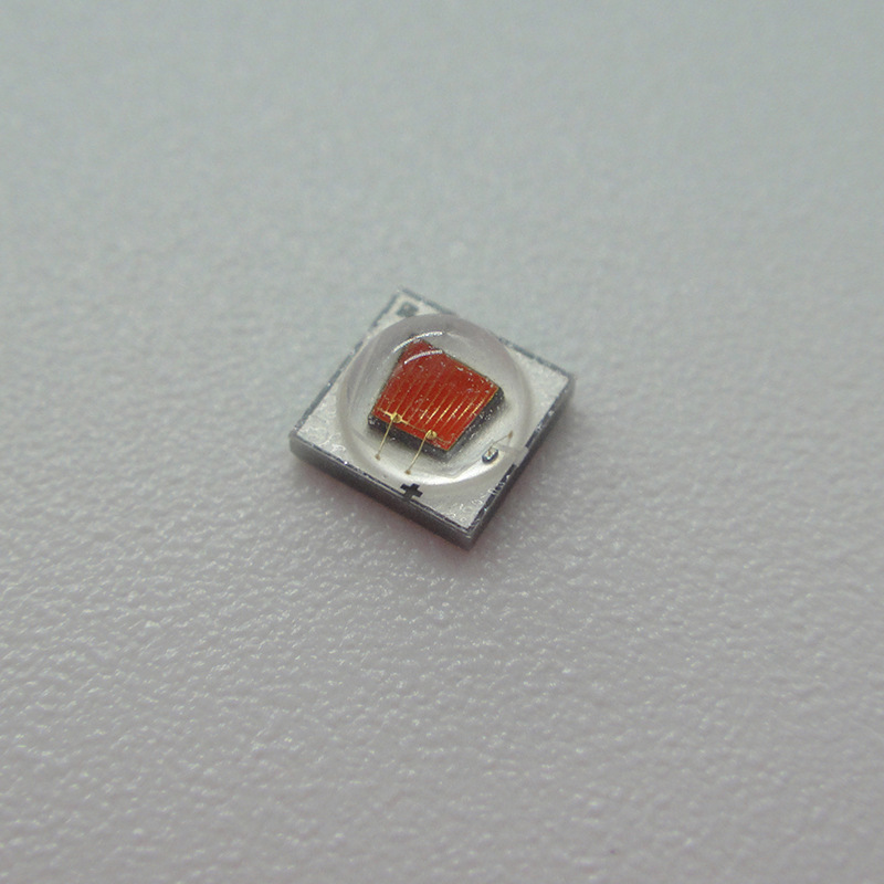 供应cree科锐xpe2 1-3w大功率led灯珠 led贴片灯珠灯芯光源 批发