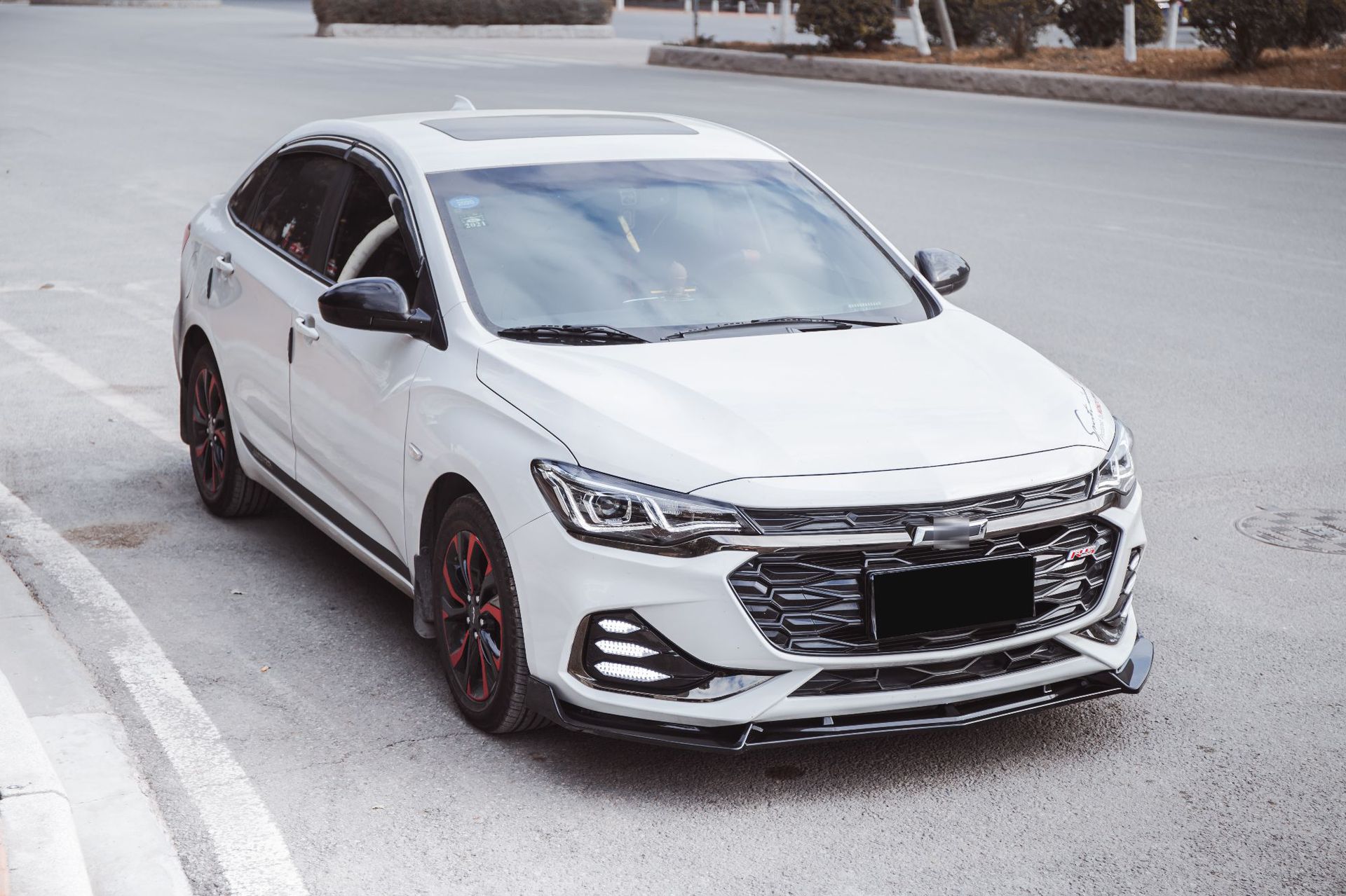 适用于雪佛兰科鲁泽改装前铲包围克鲁泽rs专用前唇装饰防撞胶条贴