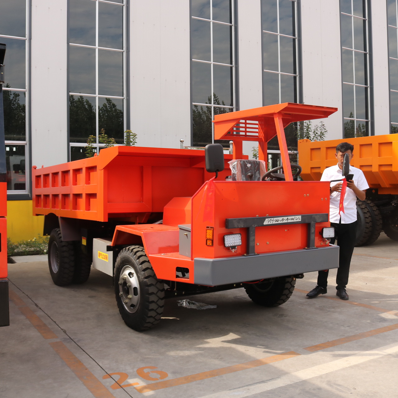 厂家直销10吨出渣拉矿轮式自卸车 井下无轨脚轮拉矿轮式自卸车