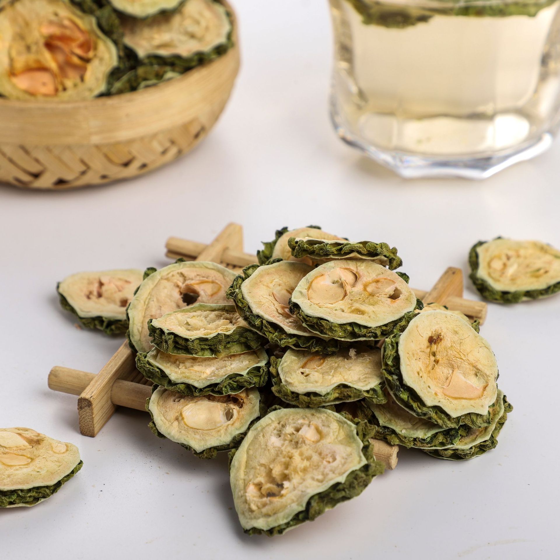 广西桂林苦瓜茶苦瓜干新鲜干苦瓜片现打现磨苦瓜粉散装直发批发