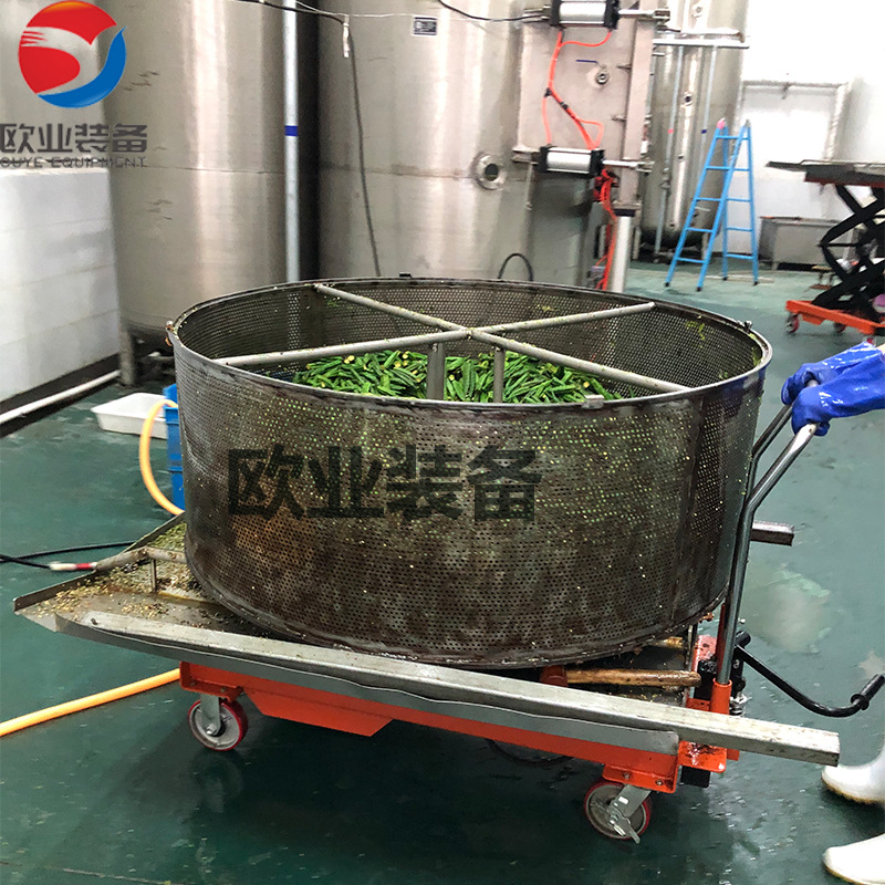 河南核桃仁真空油炸机 干果食品加工设备 山野菜真空低温油炸机