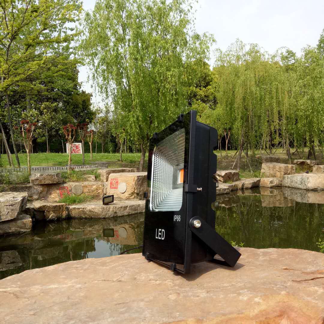 厂家直销加厚ip65投光灯led照树灯公园景观灯led投光灯led泛光灯