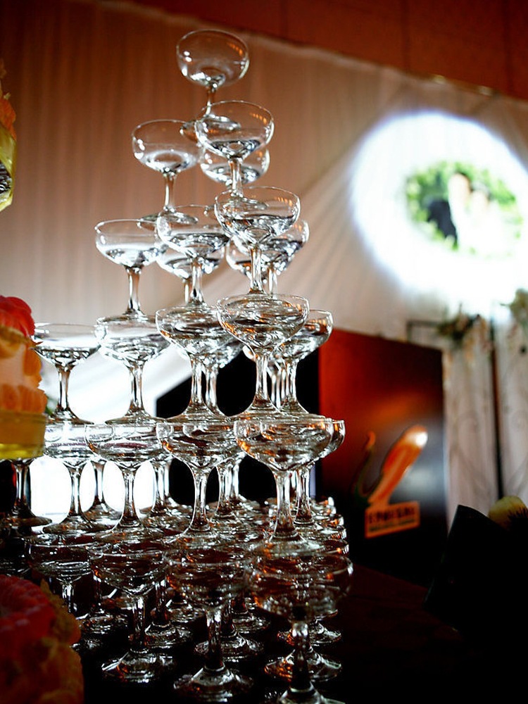 香槟塔玻璃杯香槟杯宴会酒杯婚庆公司庆功酒杯洋酒杯红酒杯香槟杯