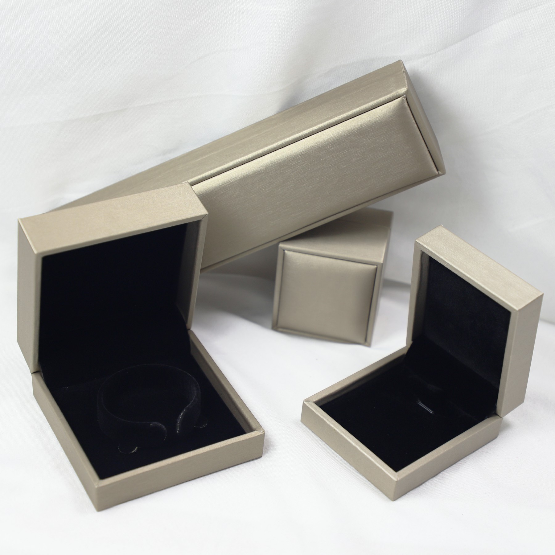 高端定制首饰套装盒 香槟色拉丝皮缎布珠宝饰品包装盒 戒指吊坠盒