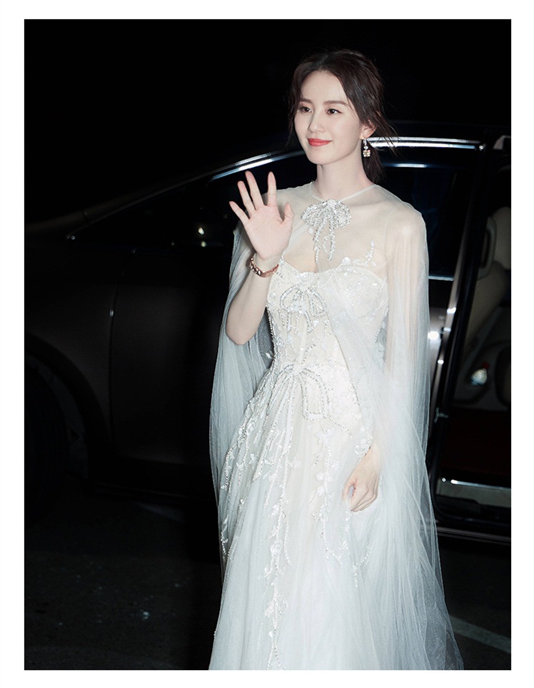 明星同款礼服仙气婚纱礼服白色主持人订珠派对宴会年会晚礼服