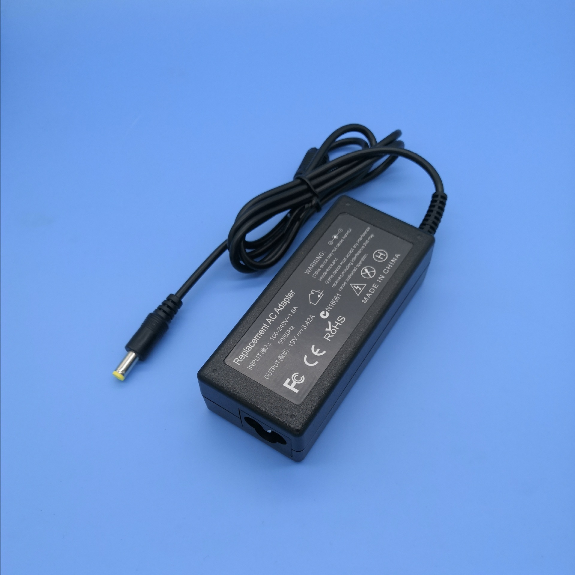 适用于acer宏基笔记本电源适配器19v3.42a65w接口5.5*1.7mm
